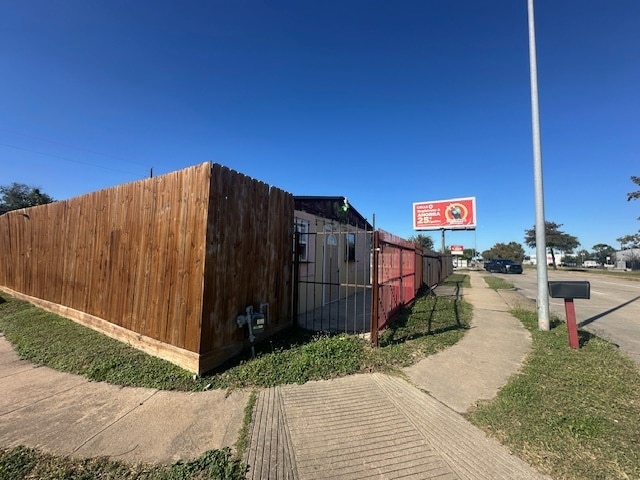 More Photos Of 5527 Gessner Rd, Houston Storefront For Lease