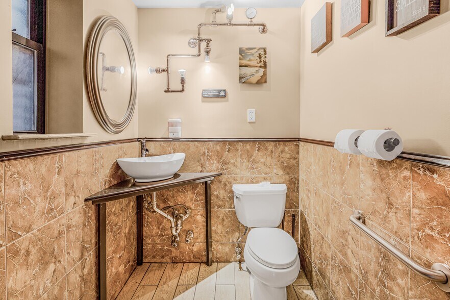 More Photos Of 911 DeKalb Ave, Brooklyn Storefront Retail Office For Sale