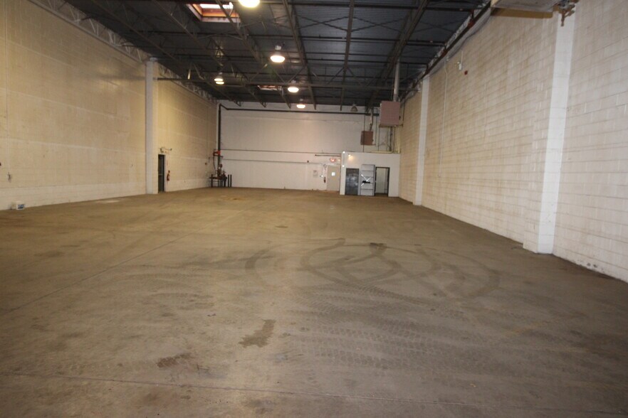 More Photos Of 731 Wambold Rd, Souderton Warehouse For Lease