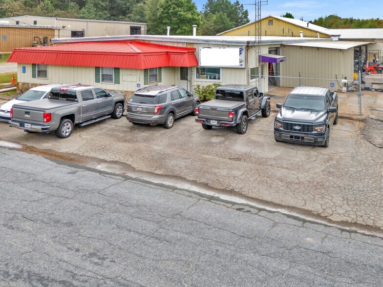 Primary Photo Of 1108 Anne St, Griffin Auto Repair For Sale
