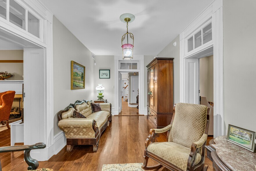 More Photos Of 607 Old West Point Rd, Starkville Hospitality For Sale