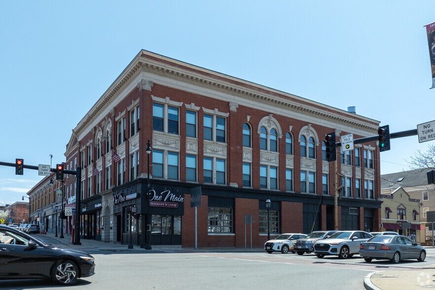 More Photos Of 1 Main St, Peabody Apartments For Lease
