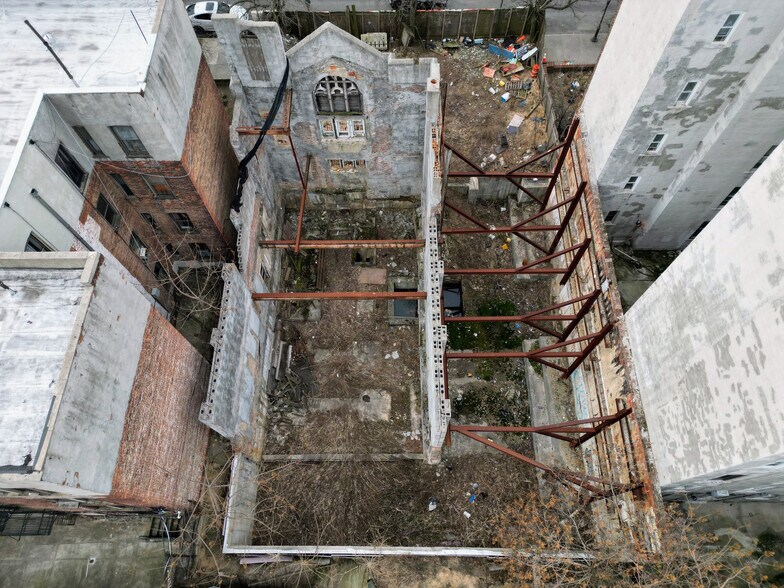 More Photos Of 991 Eastern Pky, Brooklyn Land For Sale