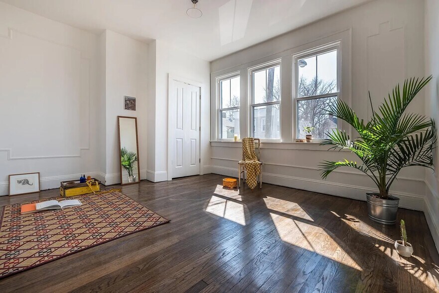 More Photos Of 514 State St, Hudson Apartments For Sale