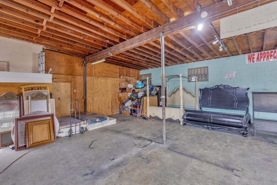 More Photos Of 8436 N Nebraska Ave, Tampa Storefront Retail Residential For Sale