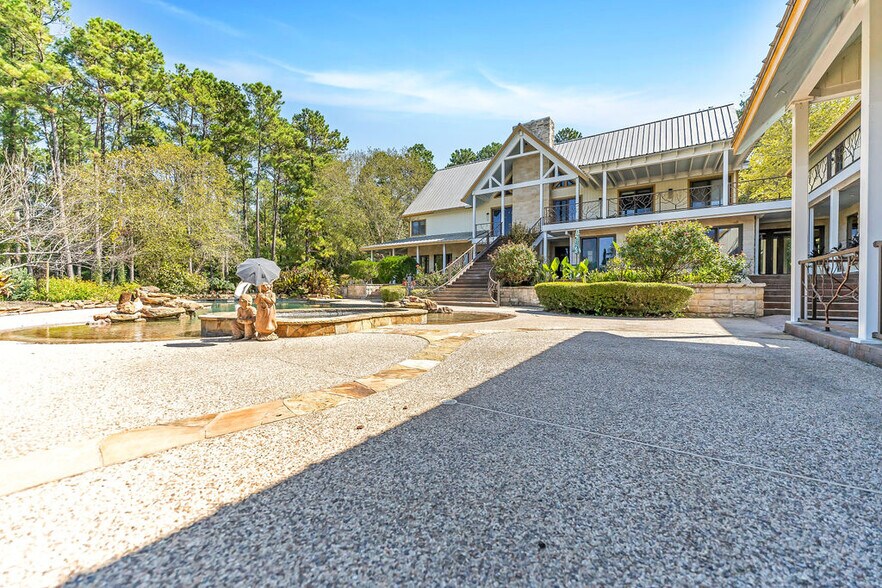 More Photos Of 43 Pool Rd, Richards Specialty For Sale
