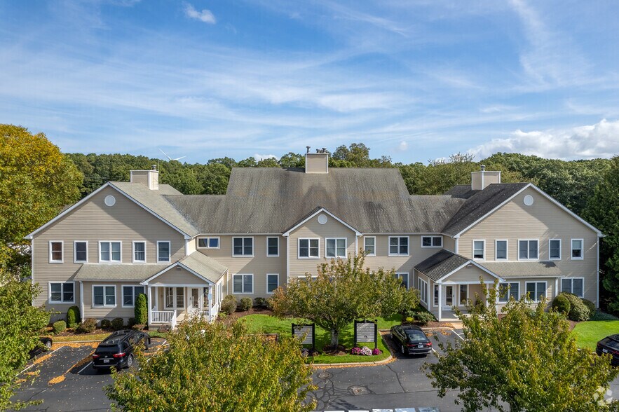 More Photos Of 1130 Ten Rod Rd, North Kingstown Medical For Sale