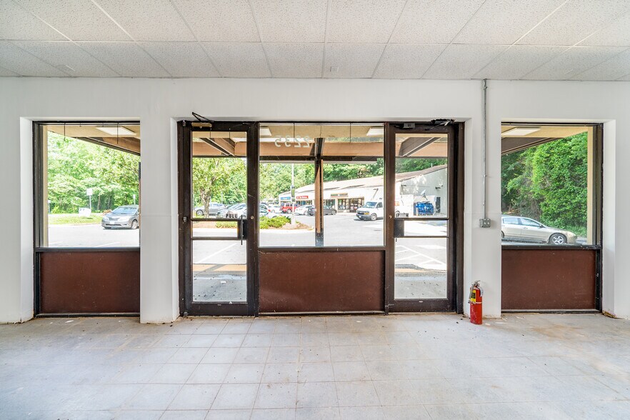 More Photos Of 2235 Soapstone Dr, Reston Freestanding For Lease