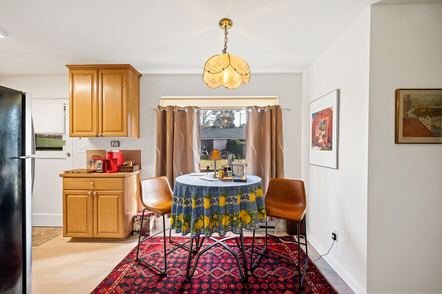 More Photos Of 1014 SW 154th St, Burien Apartments For Sale