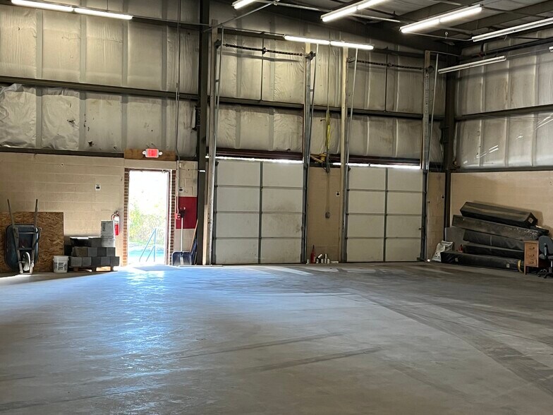 More Photos Of 801 Foresman St, Williamsport Warehouse For Sale