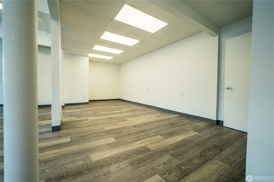 More Photos Of 849 S Mission St, Wenatchee General Retail For Sale