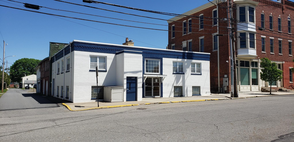 Primary Photo Of 419 Market St, Lykens Medical For Sale