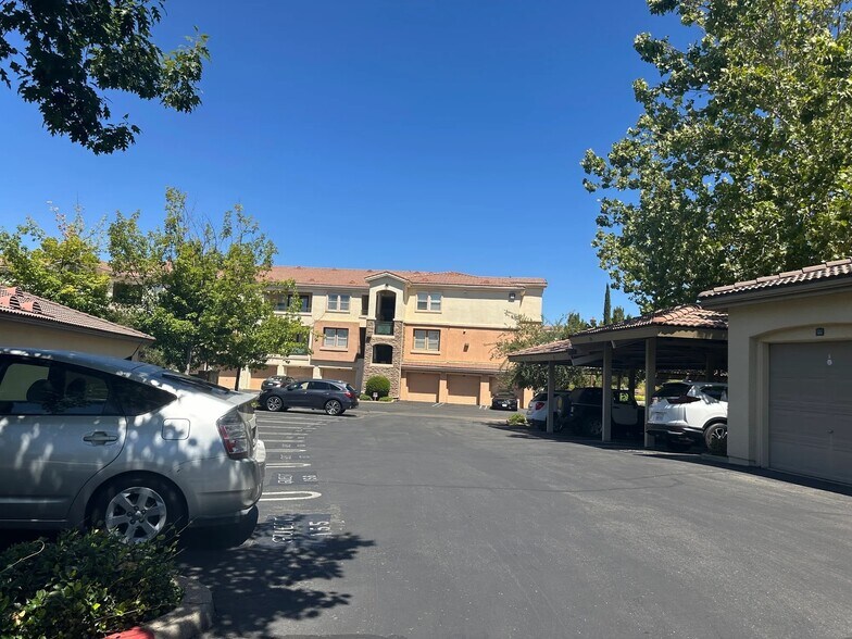 More Photos Of 1501 Secret Ravine Pkwy, Roseville Apartments For Sale