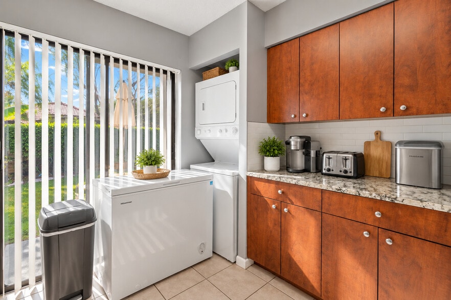 More Photos Of 1831-1837 NW 94th ave, Coral Springs Apartments For Sale