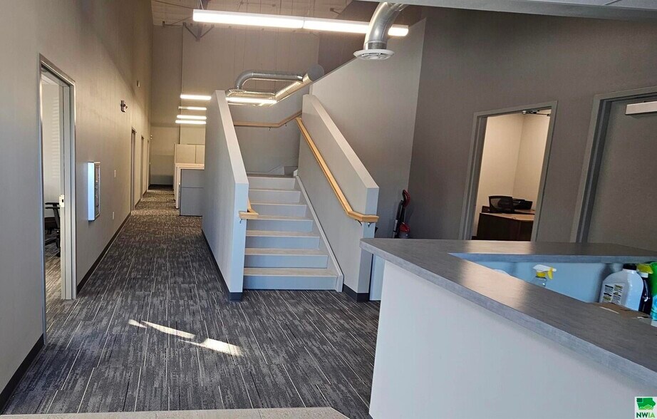 More Photos Of 2301 Boulevard of Champions, Sioux City Industrial For Lease