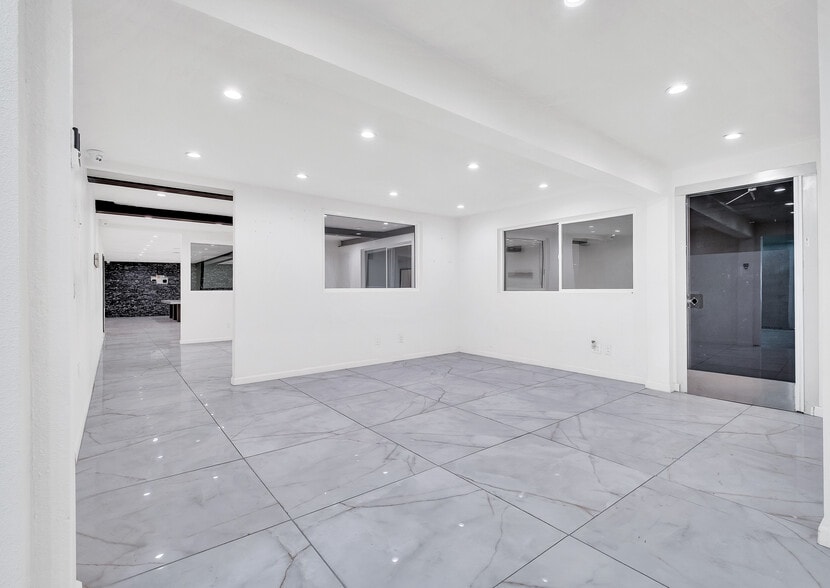 More Photos Of 8100 Electric Ave, Stanton Warehouse For Sale