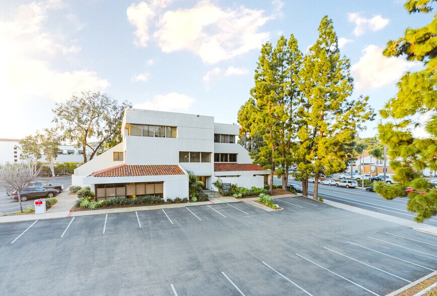 More Photos Of 360 S Hope Ave, Santa Barbara Office For Lease