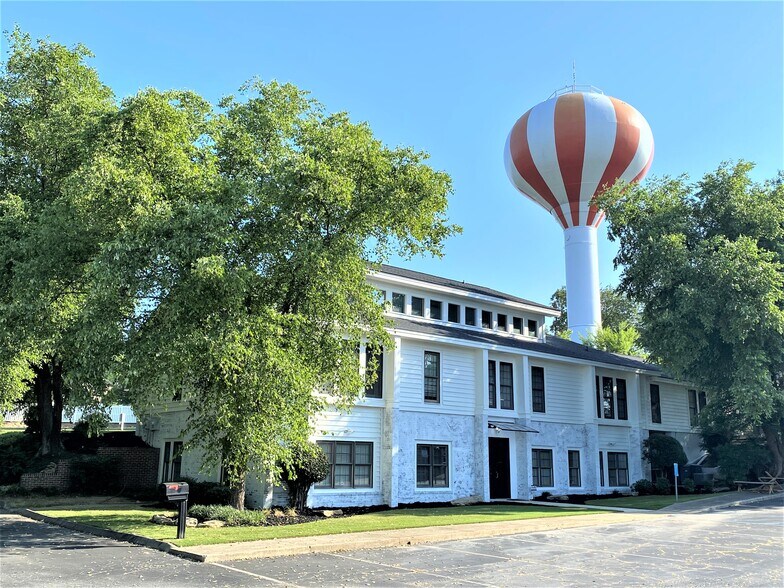 More Photos Of 86 Villa Rd, Greenville Medical For Sale