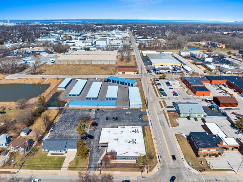 More Photos Of 1751 Deckner Ave, Green Bay Medical For Sale