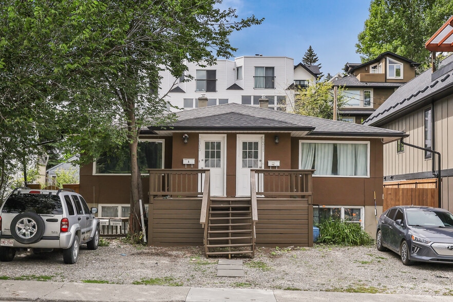 Primary Photo Of 2313 16 St SW, Calgary Apartments For Sale