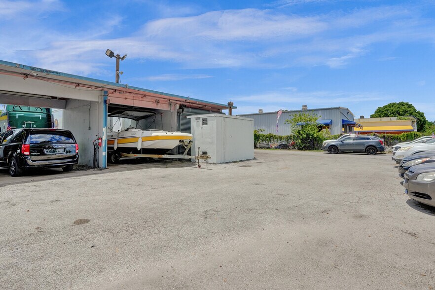 More Photos Of 5350 N State Road 7, Fort Lauderdale Auto Repair For Lease