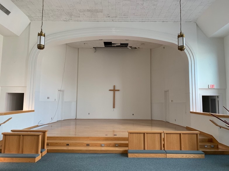 More Photos Of 1916-1938 E Allegheny Ave, Philadelphia Religious Facility For Sale