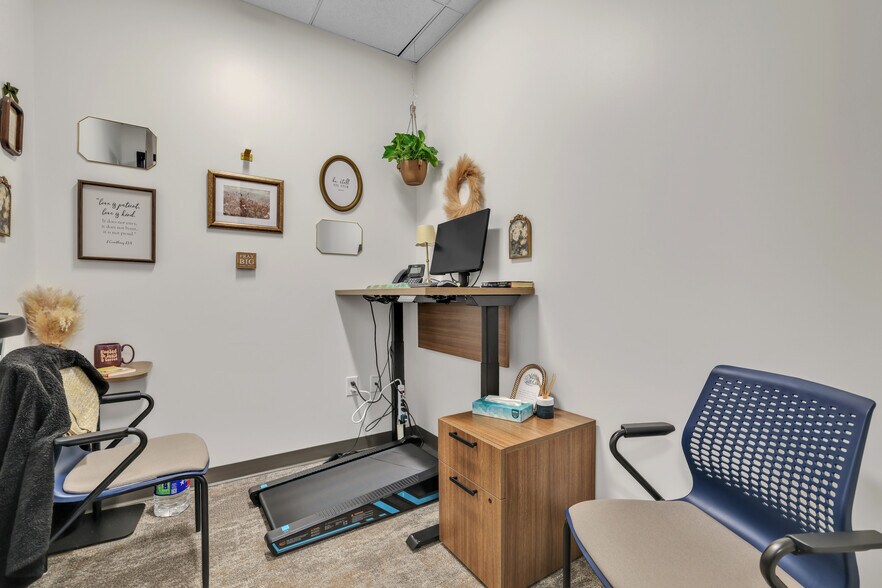 More Photos Of 8701 Menchaca Rd, Austin Medical For Sale