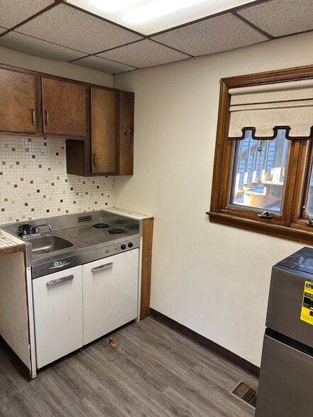 More Photos Of 482 Broadway, Somerville Freestanding For Lease