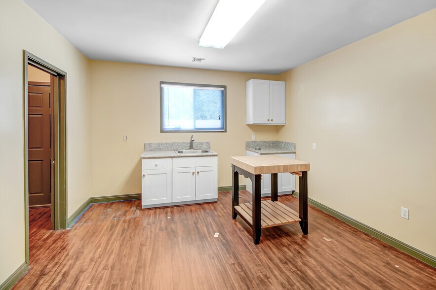 More Photos Of 2003 Lake Ave, Altadena Apartments For Sale