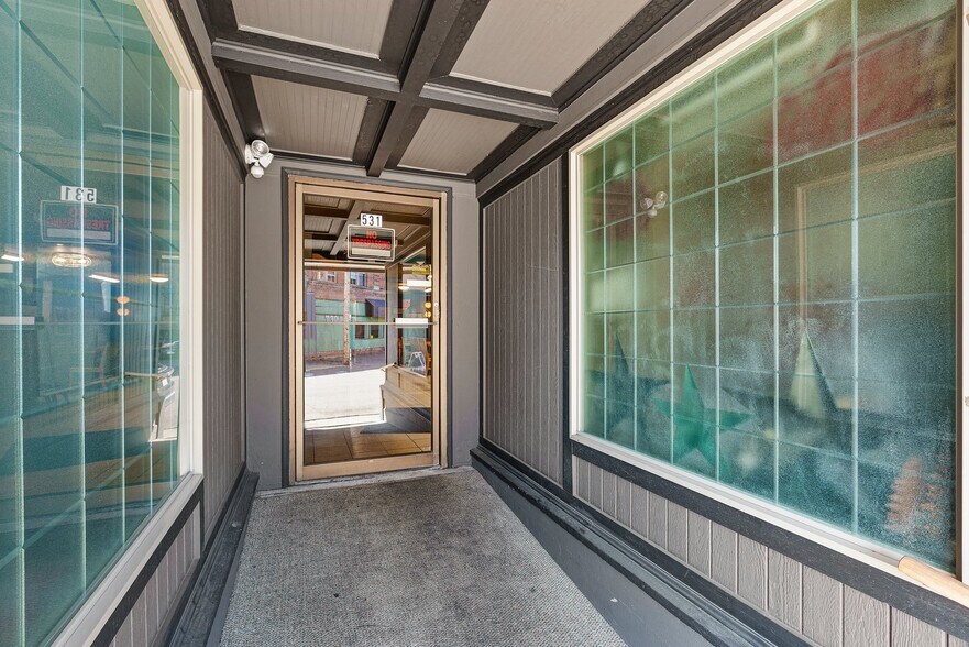 More Photos Of 531-535 N Market Blvd, Chehalis Restaurant For Sale