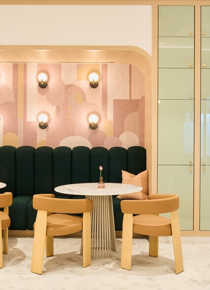 More Photos Of 745 Fifth Ave, New York Office For Lease