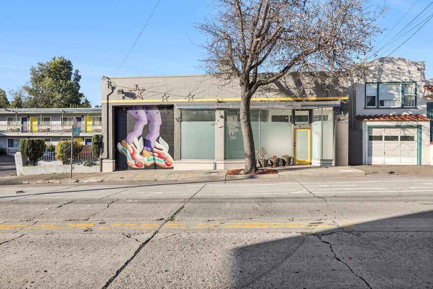 More Photos Of 3235 Macarthur Blvd, Oakland Warehouse For Sale