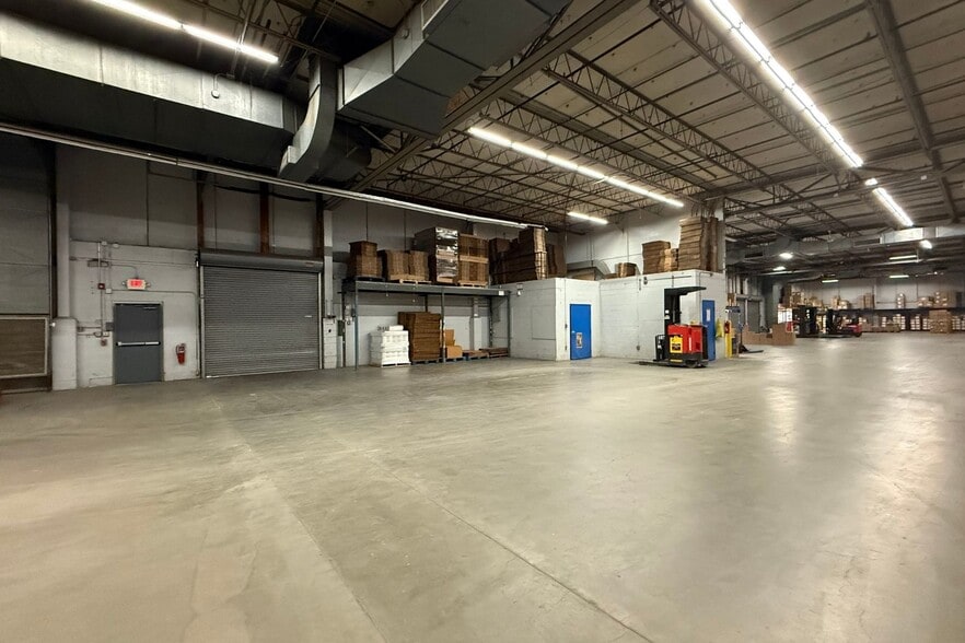 More Photos Of 10 Island Brook Ave, Bridgeport Warehouse For Sale