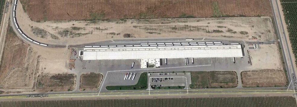 More Photos Of 2121 Browning Rd, Delano Refrigeration Cold Storage For Lease