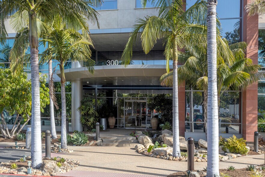 More Photos Of 300 Rancheros Dr, San Marcos Office For Lease