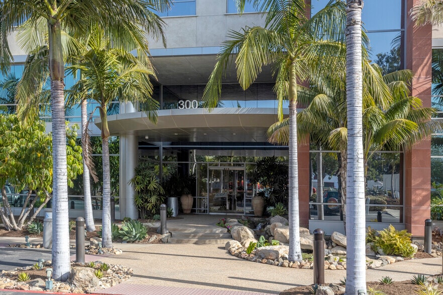 More Photos Of 300 Rancheros Dr, San Marcos Office For Lease