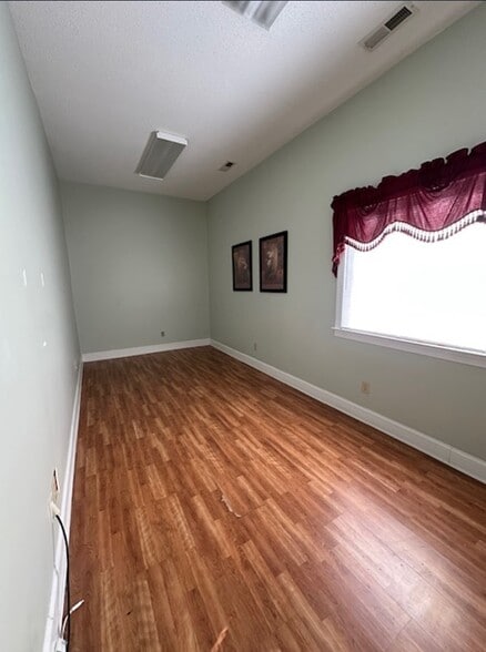 More Photos Of 1011 Masten Dr, Kernersville Office For Sale