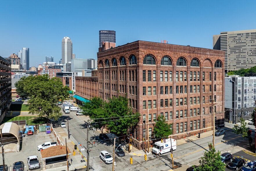 More Photos Of 1425 Forbes Ave, Pittsburgh Unknown For Lease