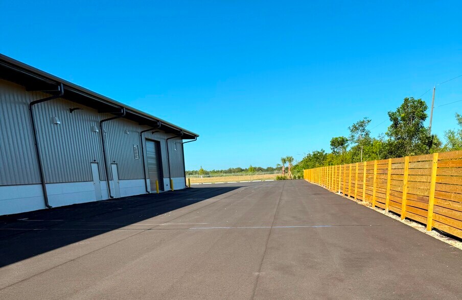 More Photos Of 28080 Merchantile Ave, Punta Gorda Warehouse For Sale