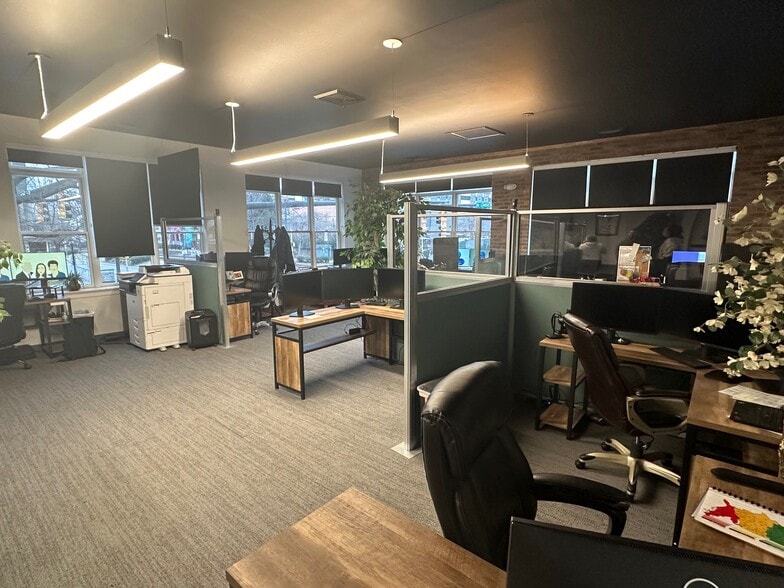 More Photos Of 1800 Camden Rd, Charlotte Office Residential For Lease