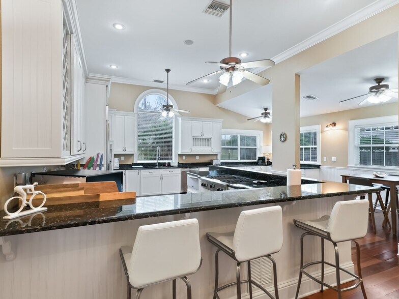 More Photos Of 12730 E Highway 25, Ocklawaha Specialty For Sale