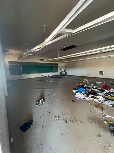 More Photos Of 401 S 3rd St, Blythe Religious Facility For Sale