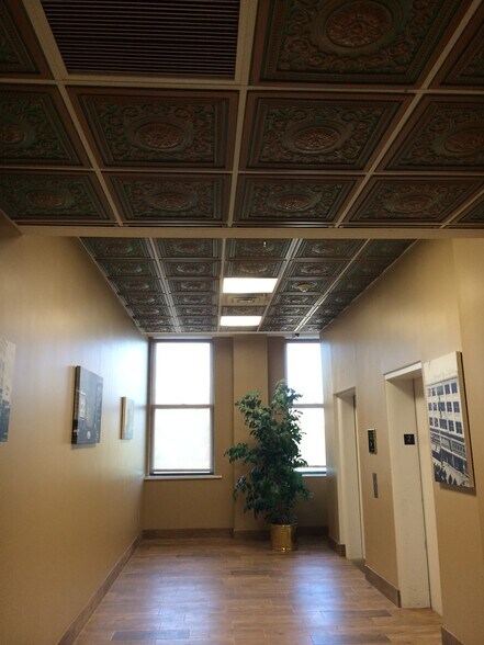 More Photos Of 475 Central Ave, Saint Petersburg Loft Creative Space For Lease