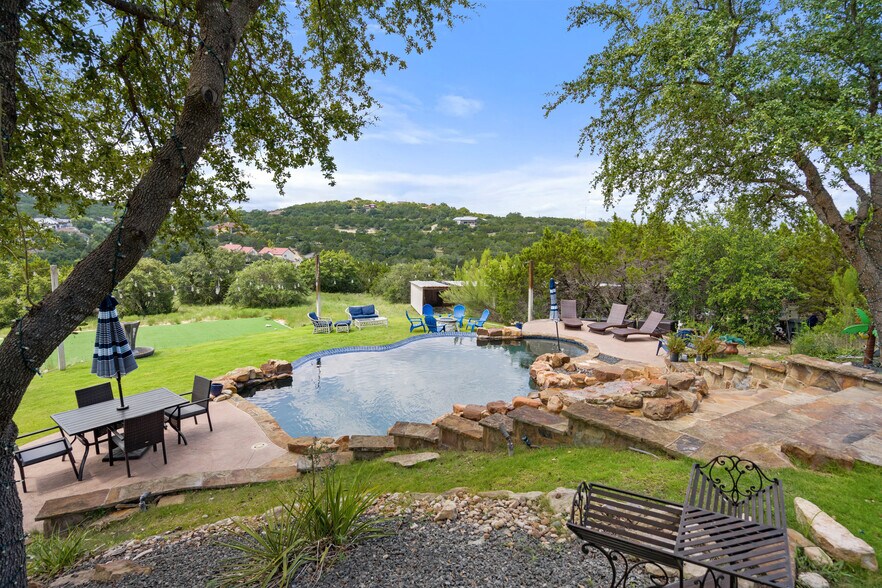 More Photos Of 4607 R O Dr, Spicewood Lodge Meeting Hall For Sale