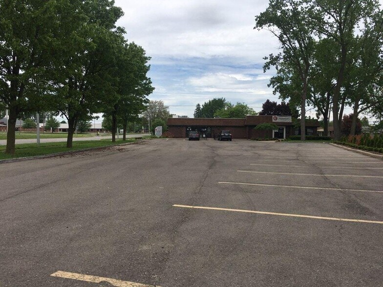 More Photos Of 9025-9029 Pardee Rd, Taylor Medical For Lease
