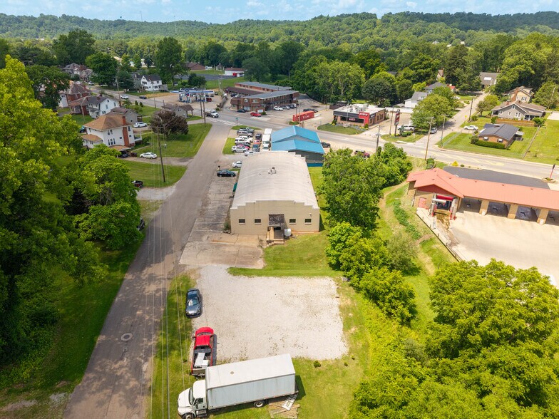 More Photos Of 101 Rathbone Rd, Marietta Flex For Sale