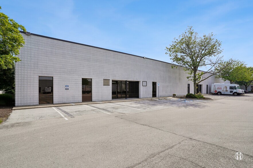 More Photos Of 1810 S Lynhurst Dr, Indianapolis Unknown For Lease