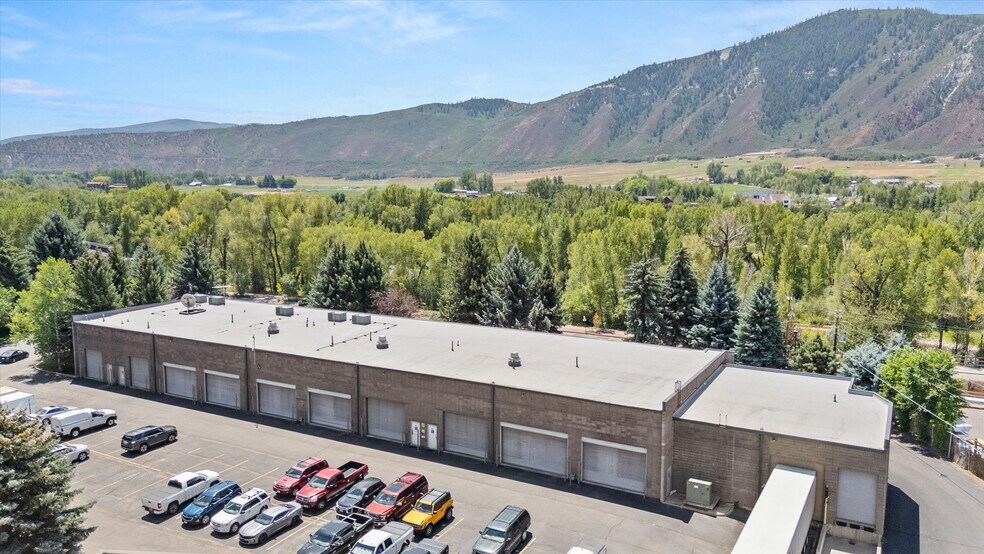 More Photos Of 35 Sunset Dr, Basalt Warehouse For Sale