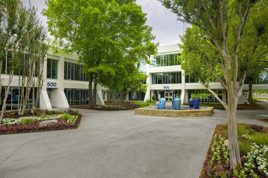 More Photos Of 500 S Boulevard SW, Huntsville Unknown For Lease