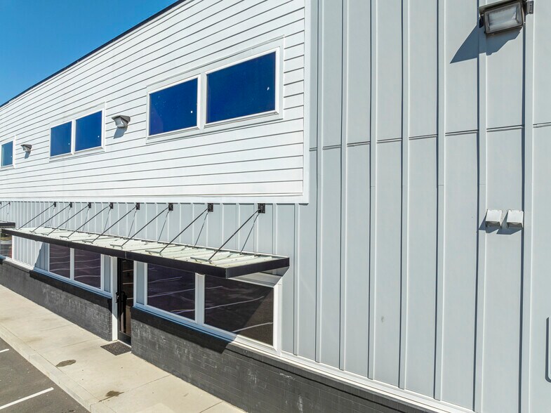 More Photos Of 8120 Windsor Hill Blvd, North Charleston Light Distribution For Lease